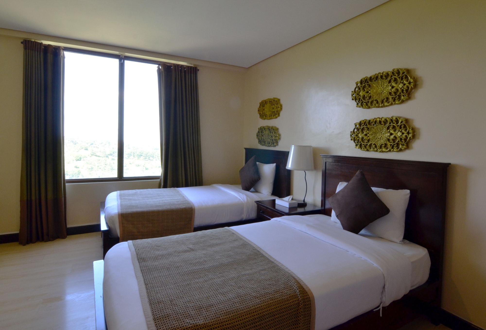 Crosswinds Resort Suites Tagaytay City Buitenkant foto