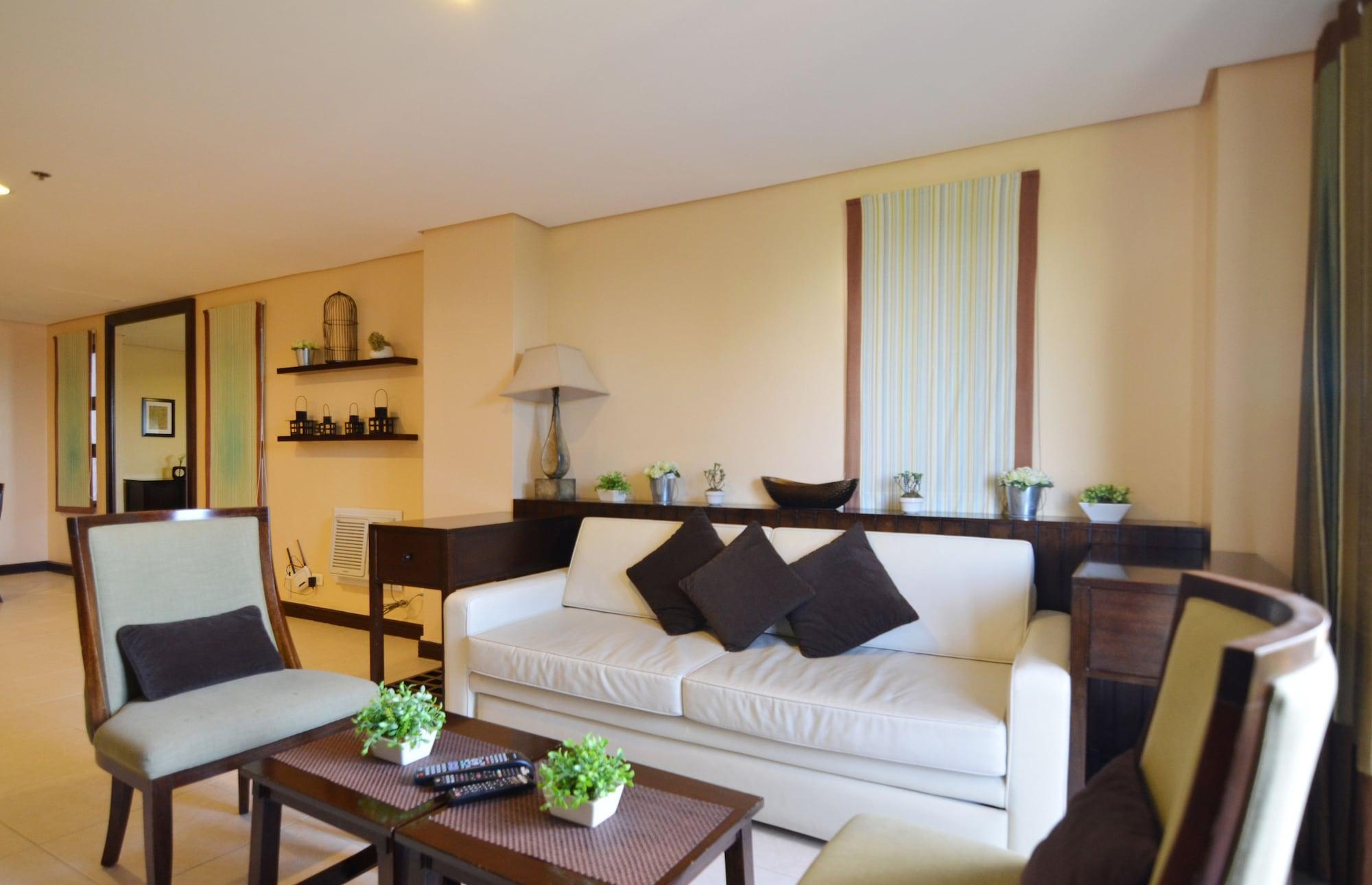 Crosswinds Resort Suites Tagaytay City Buitenkant foto