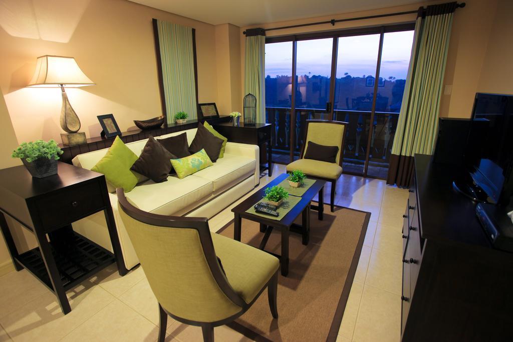Crosswinds Resort Suites Tagaytay City Buitenkant foto