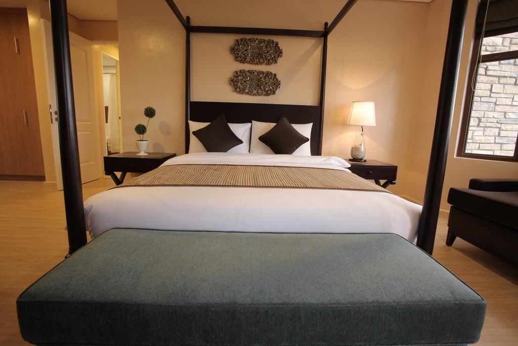 Crosswinds Resort Suites Tagaytay City Buitenkant foto