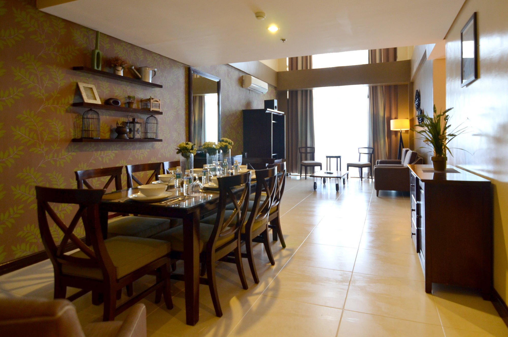 Crosswinds Resort Suites Tagaytay City Buitenkant foto