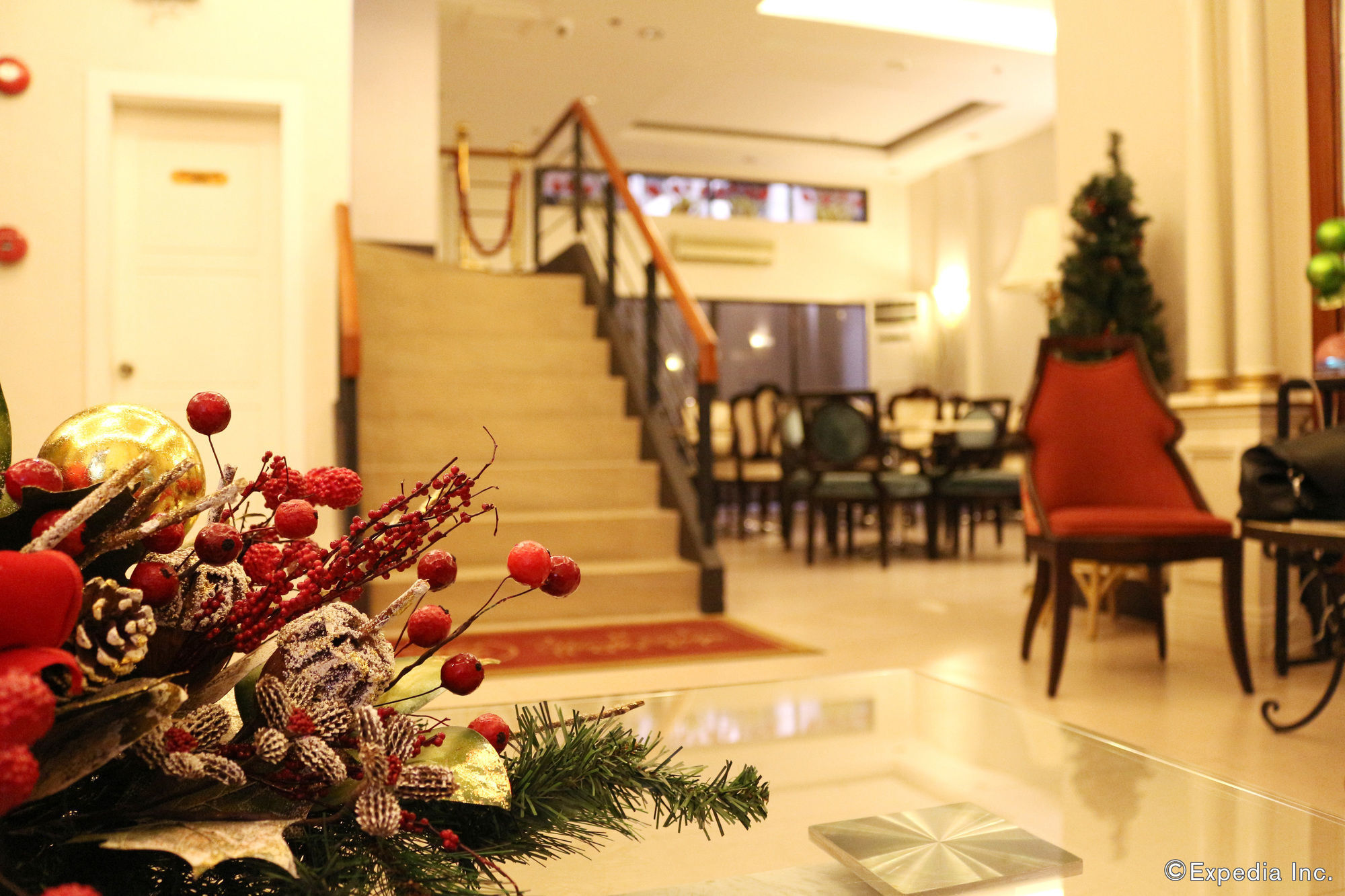 Crosswinds Resort Suites Tagaytay City Buitenkant foto
